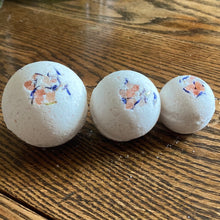 Load image into Gallery viewer, Spring Bath Bomb